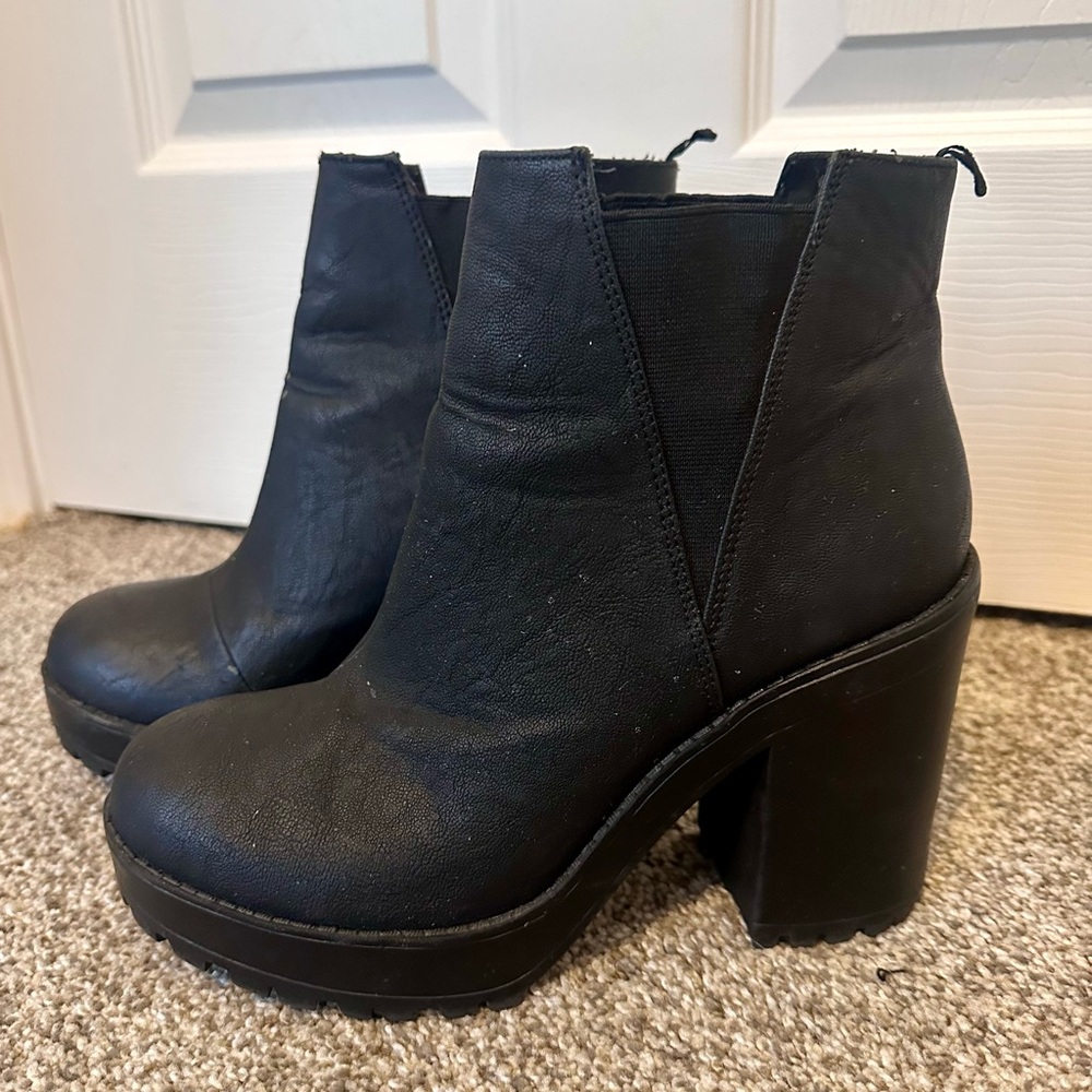 H&M Black Leather-Look Platform Chelsea Booties
